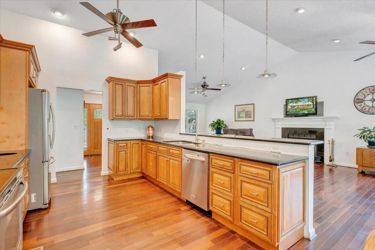 106 Diamond RD - Photo 12