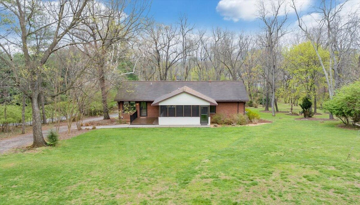 4125 Belle Aire CIR - Photo 105