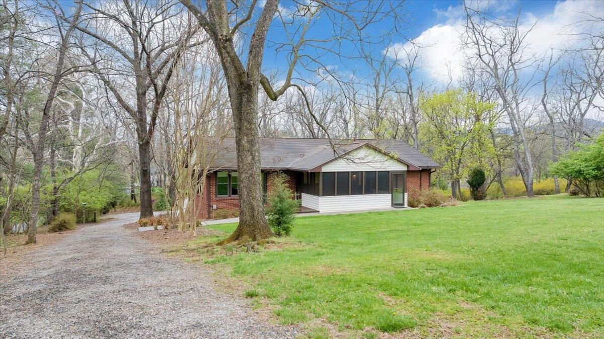 4125 Belle Aire CIR - Photo 110
