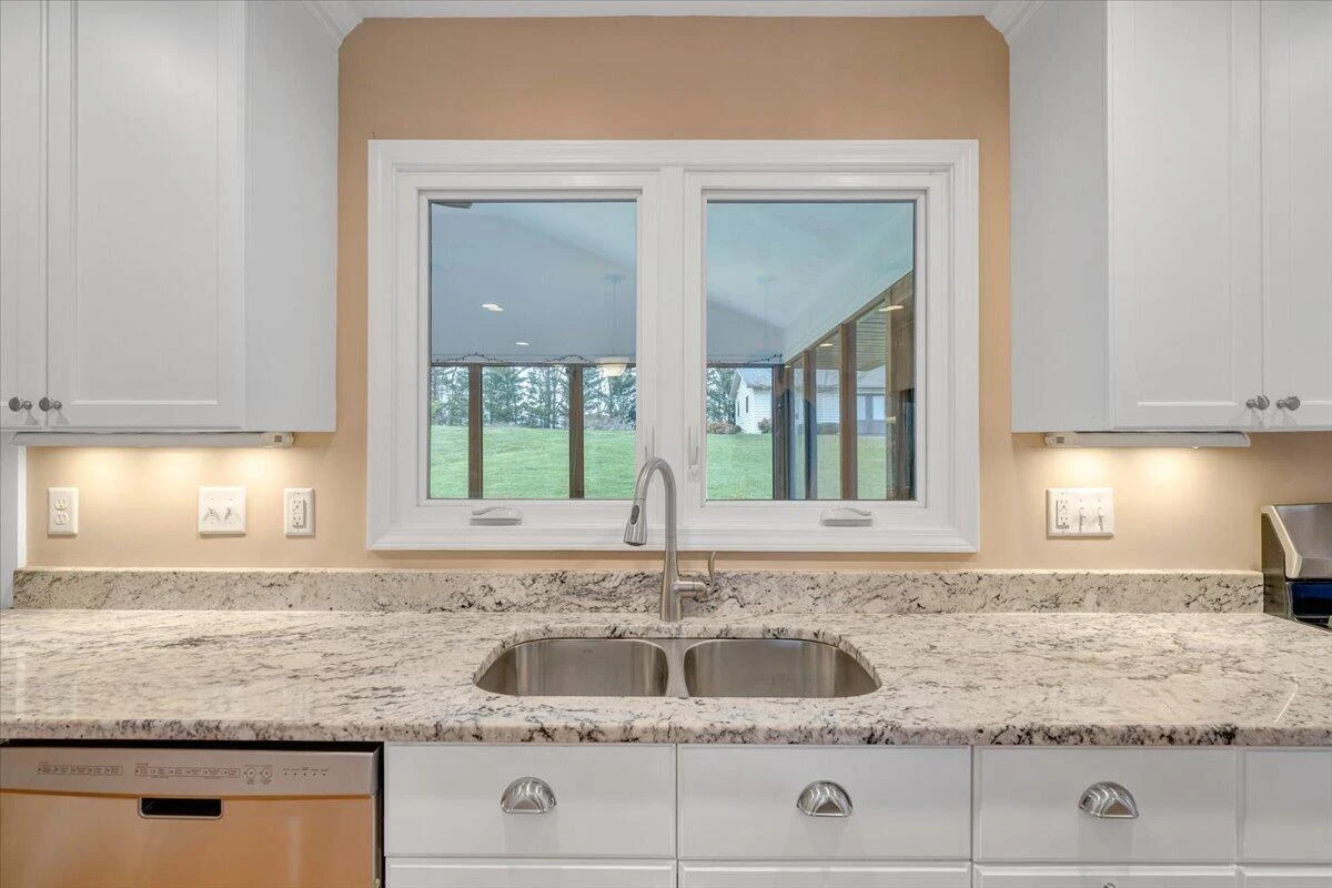 4125 Belle Aire CIR - Photo 30