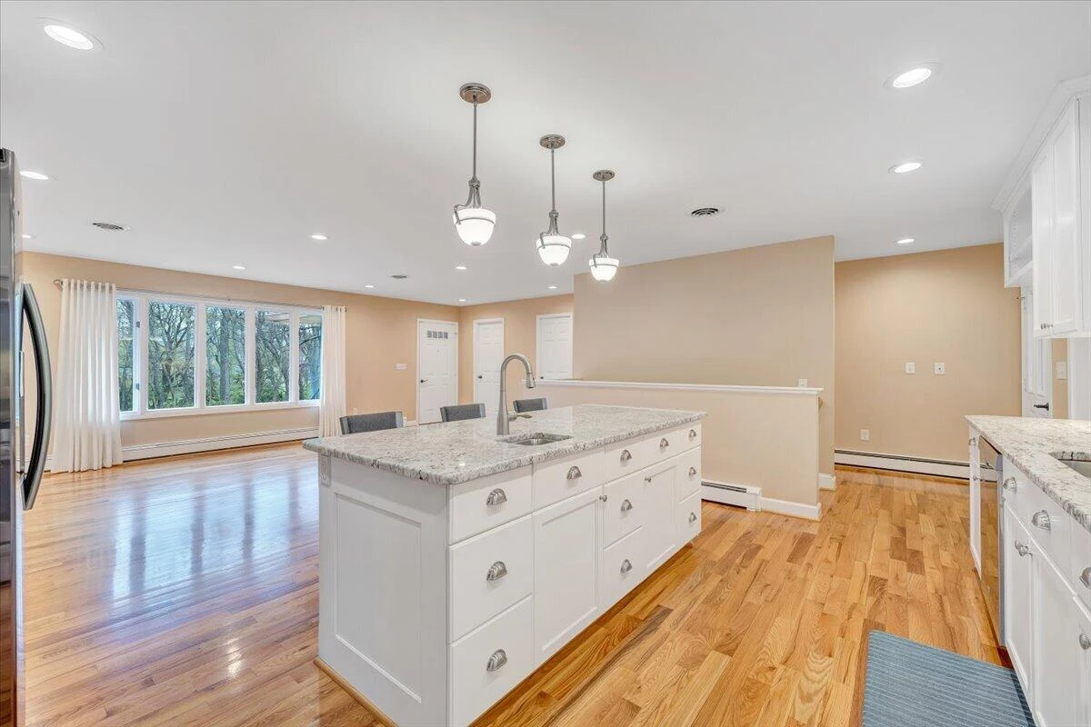 4125 Belle Aire CIR - Photo 32