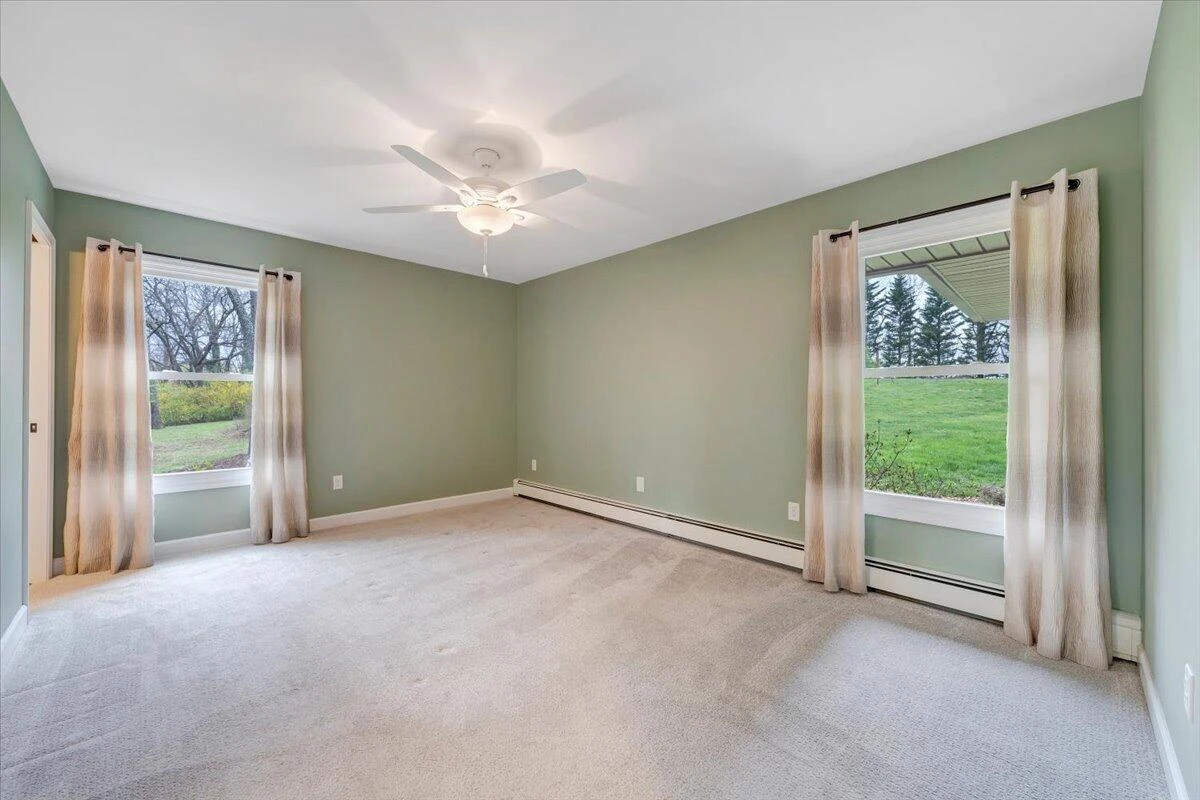 4125 Belle Aire CIR - Photo 33