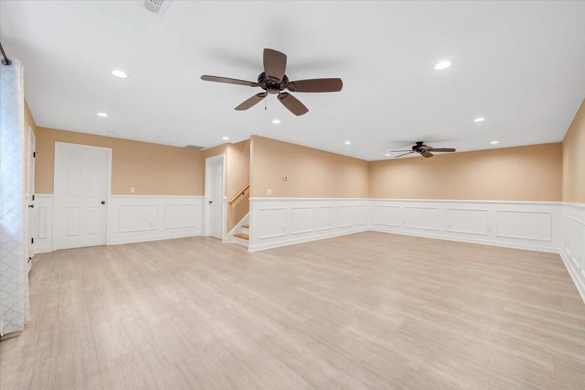 4125 Belle Aire CIR - Photo 47