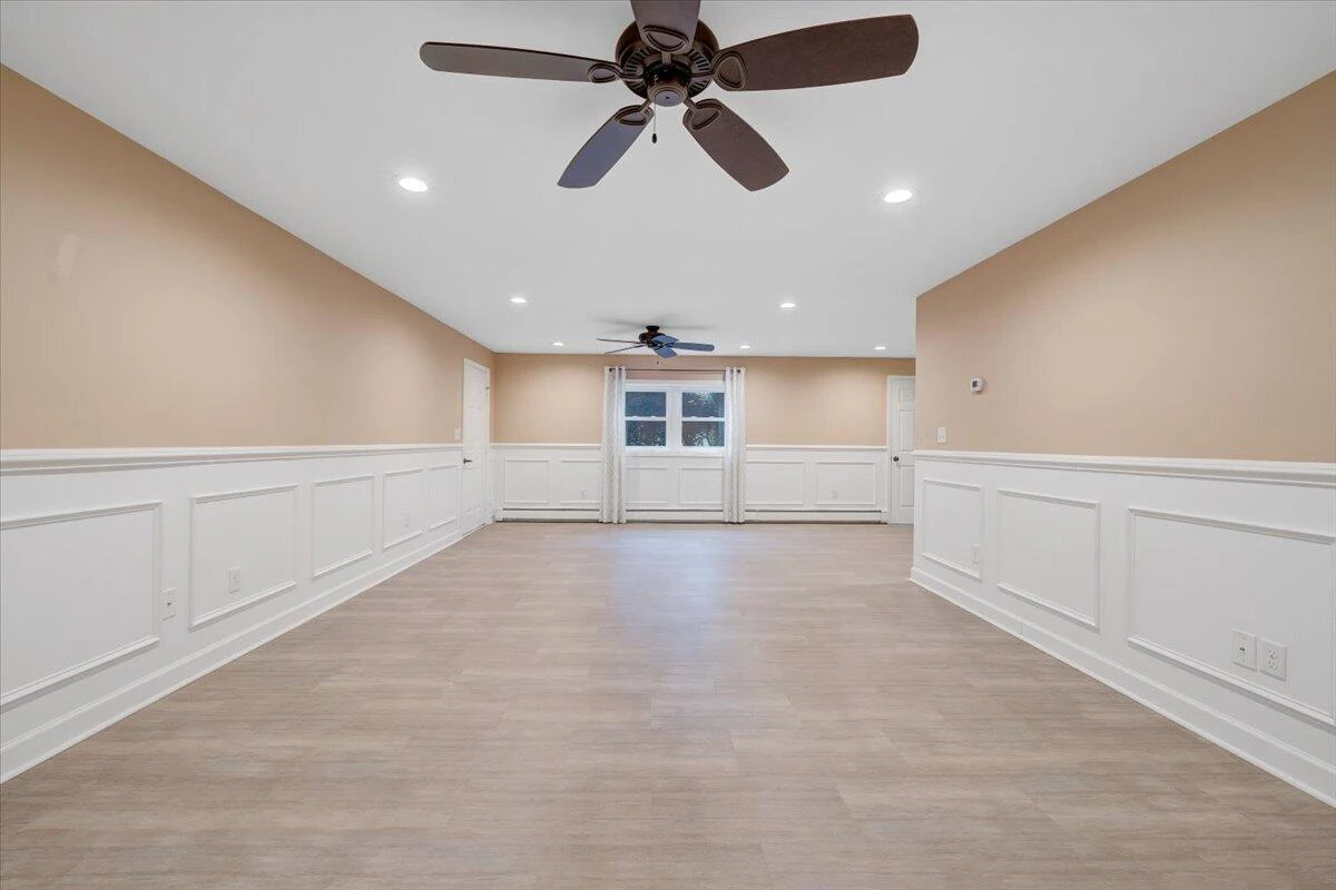 4125 Belle Aire CIR - Photo 49
