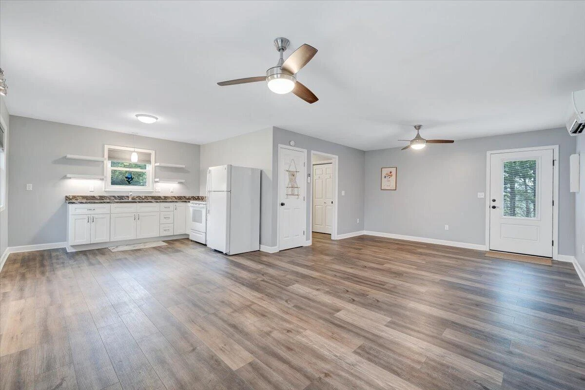4125 Belle Aire CIR - Photo 64