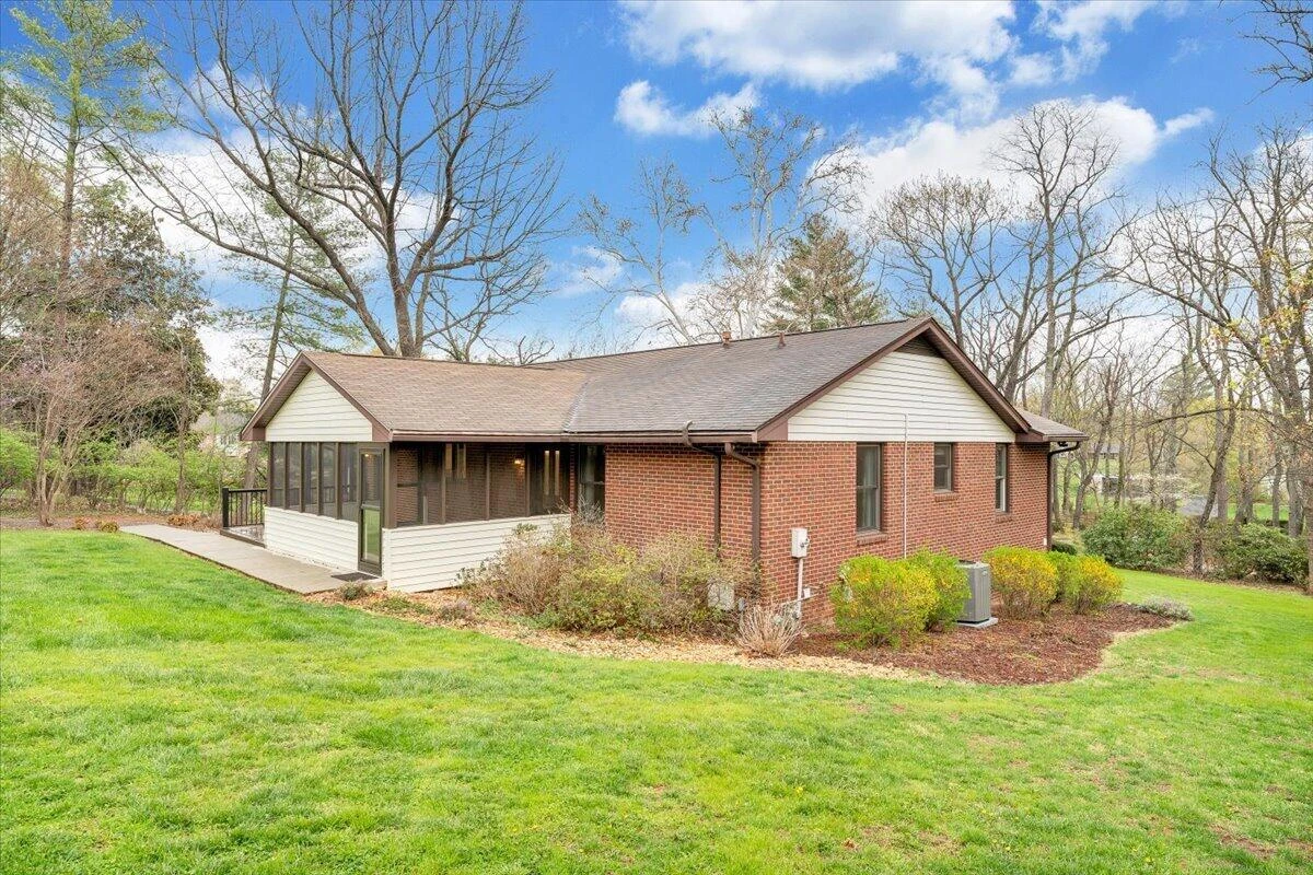 4125 Belle Aire CIR - Photo 81