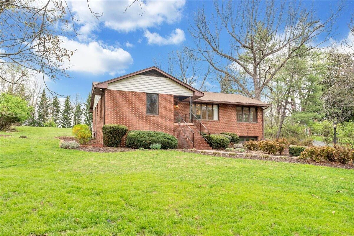 4125 Belle Aire CIR - Photo 83