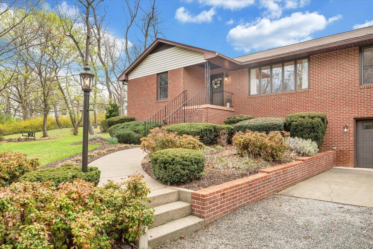 4125 Belle Aire CIR - Photo 13