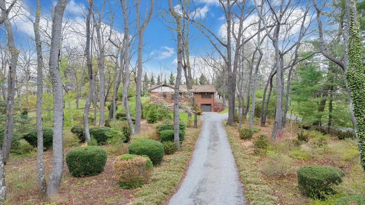 4125 Belle Aire CIR - Photo 94