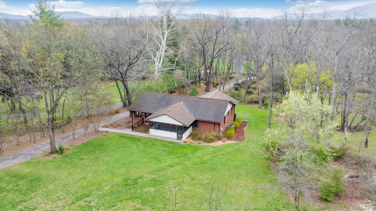 4125 Belle Aire CIR - Photo 97