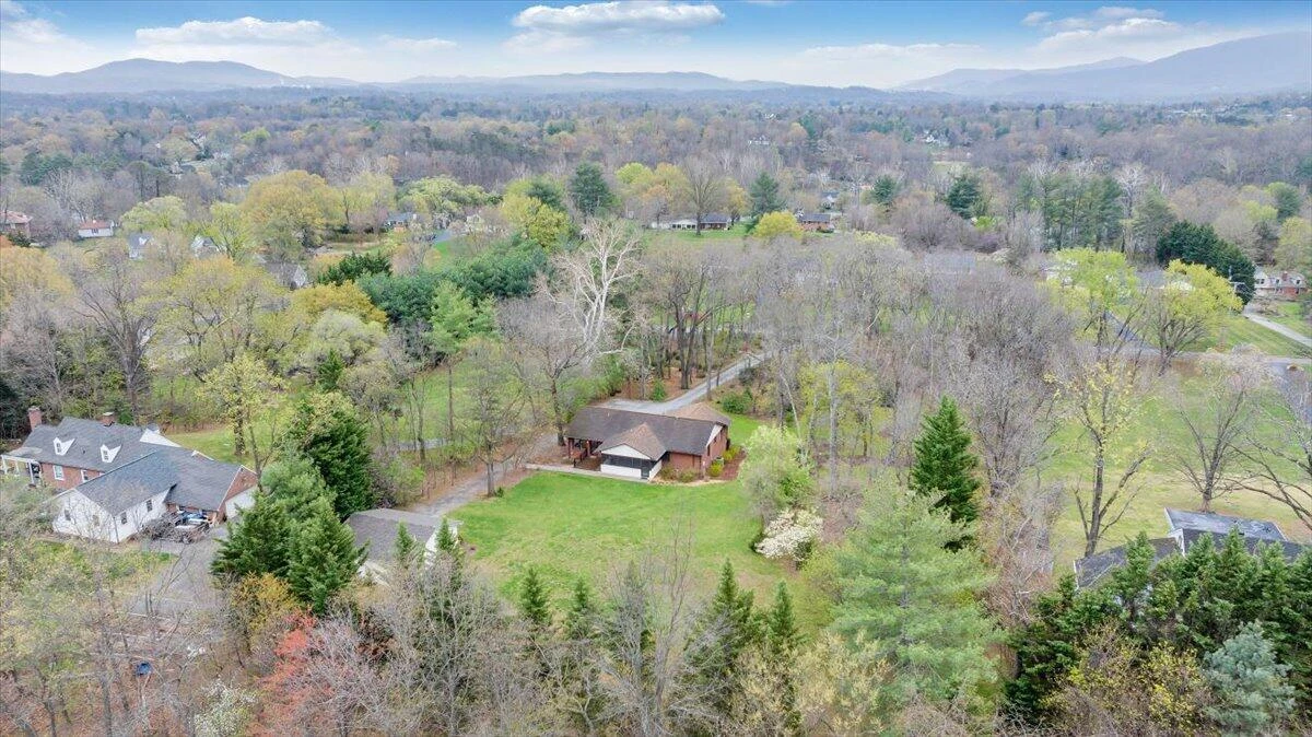 4125 Belle Aire CIR - Photo 100