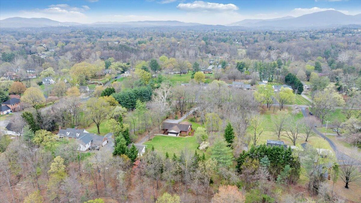 4125 Belle Aire CIR - Photo 101
