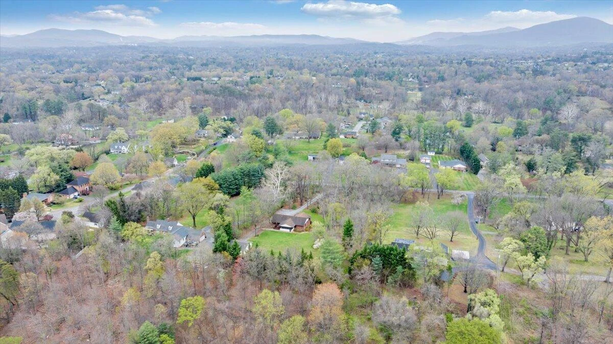4125 Belle Aire CIR - Photo 102