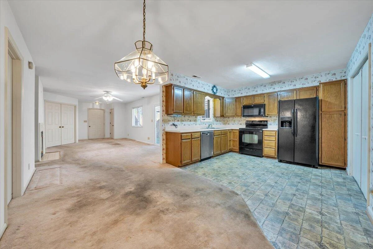 301 Windward DR - Photo 11