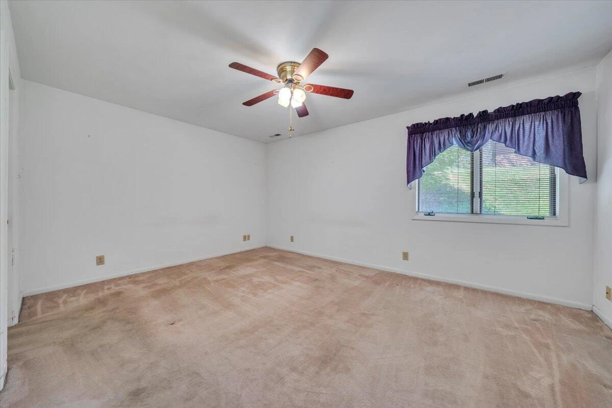 301 Windward DR - Photo 12