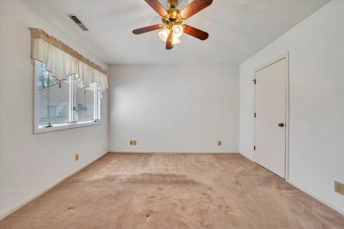 301 Windward DR - Photo 19