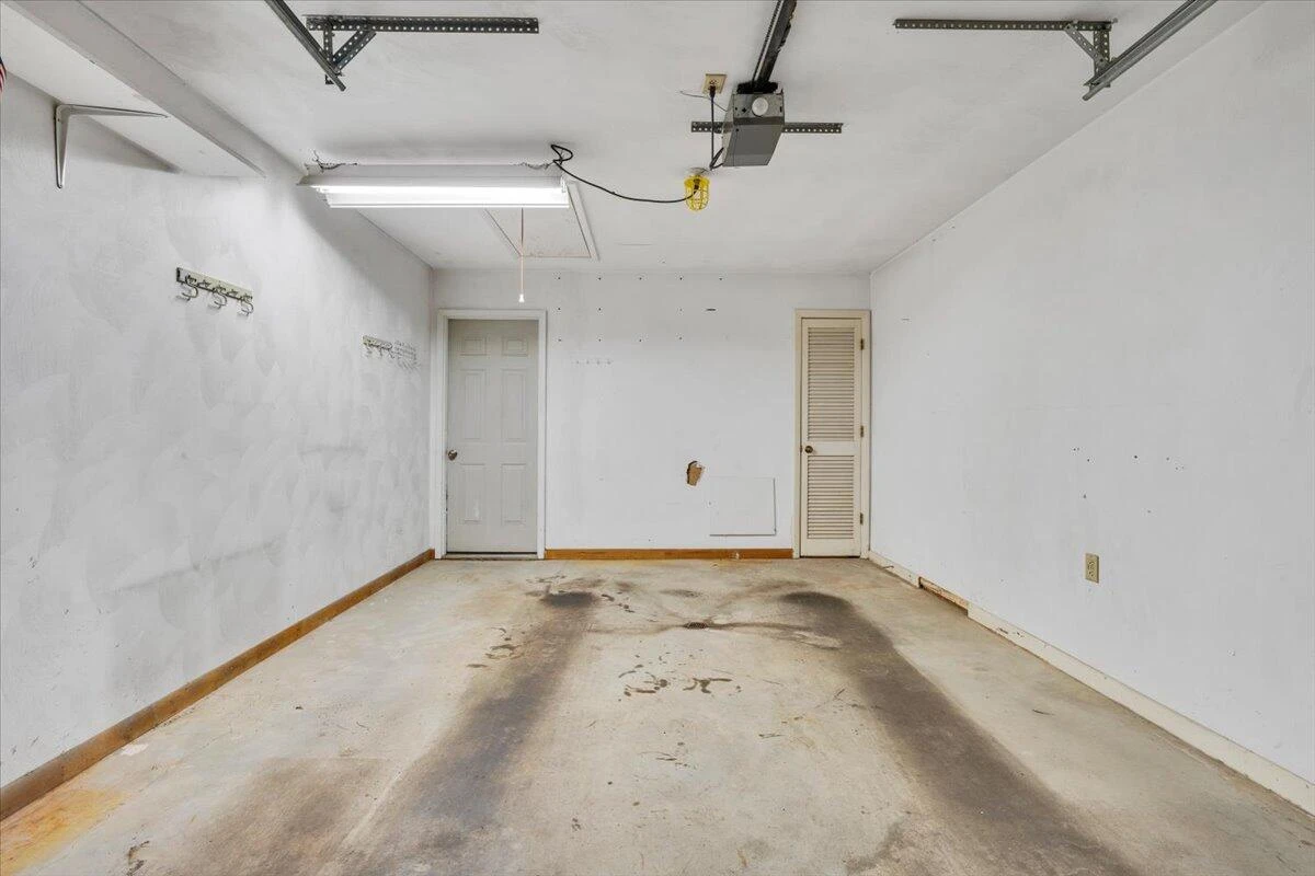 301 Windward DR - Photo 24