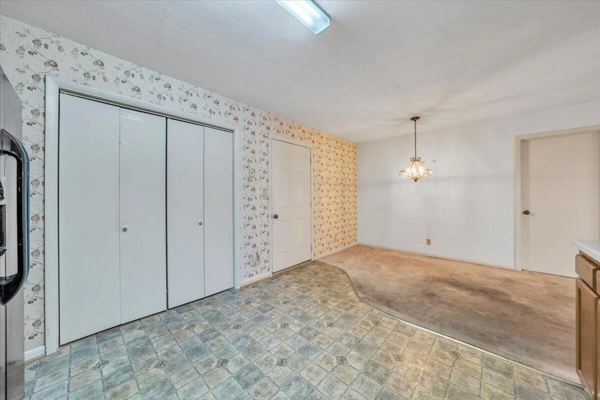 301 Windward DR - Photo 9
