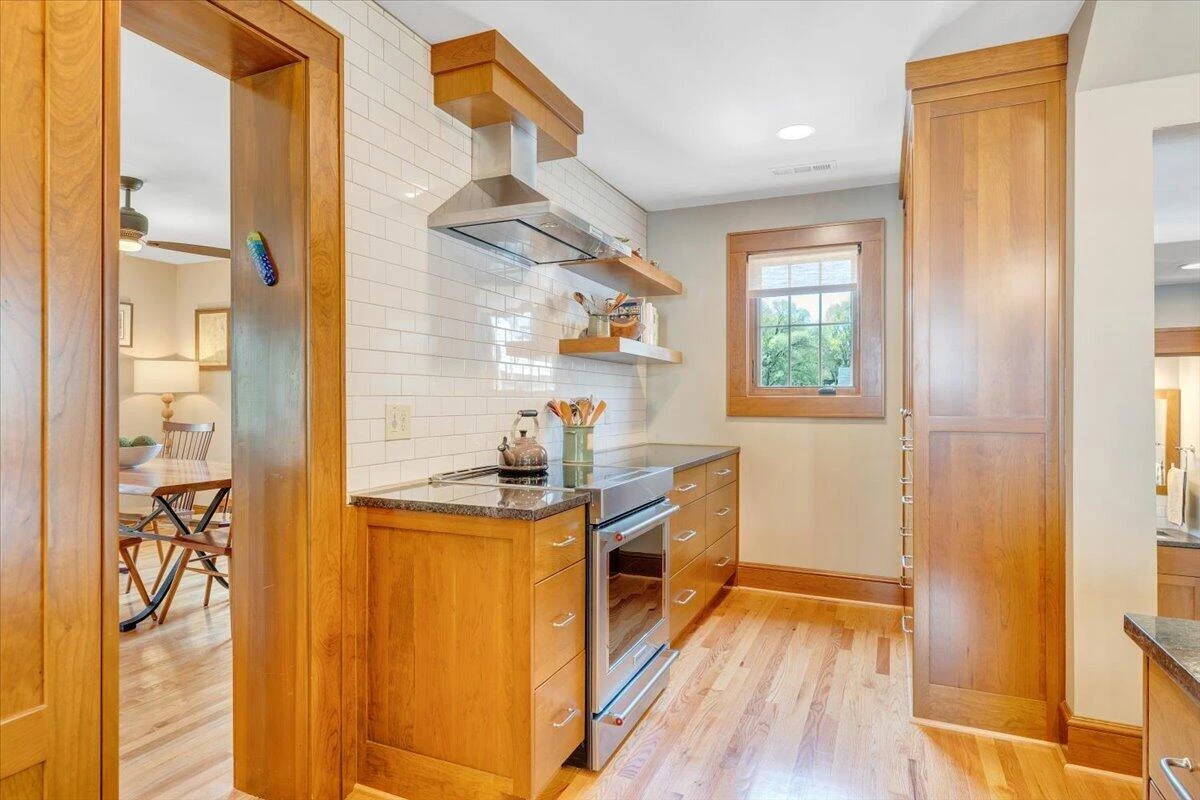 2412 Alberta AVE - Photo 34