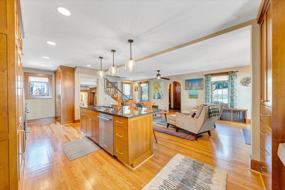 2412 Alberta AVE - Photo 40