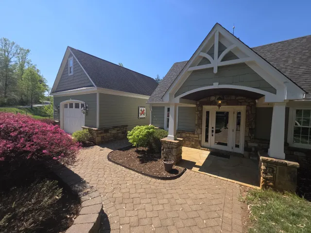 255 Plantation DR, Penhook, VA, 24137