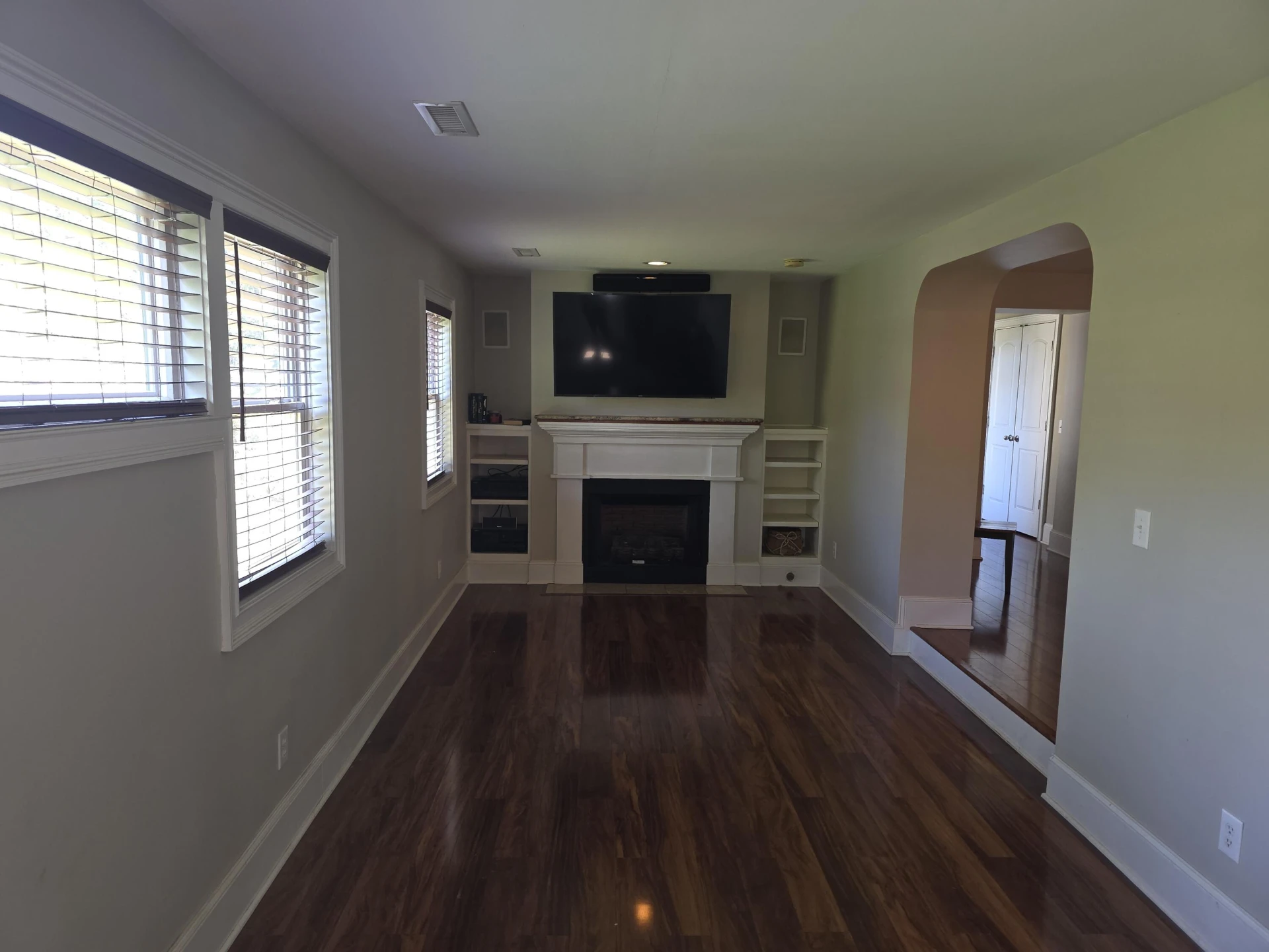 255 Plantation DR - Photo 2