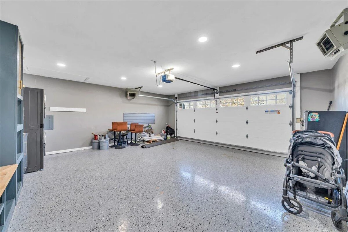 229 Queen Regent CT - Photo 31
