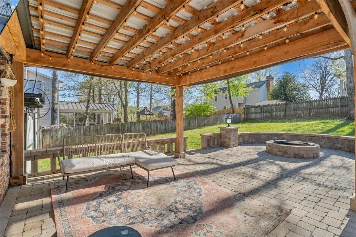 229 Queen Regent CT - Photo 49