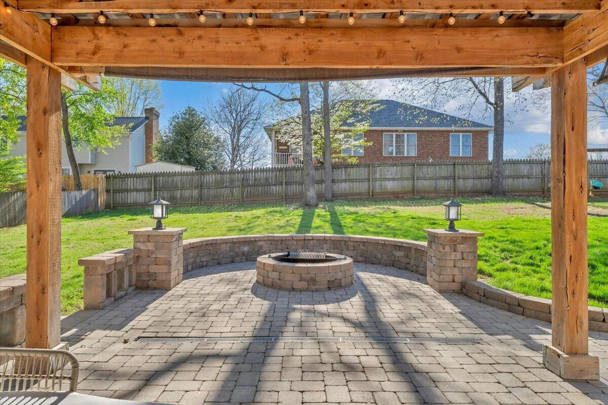 229 Queen Regent CT - Photo 50