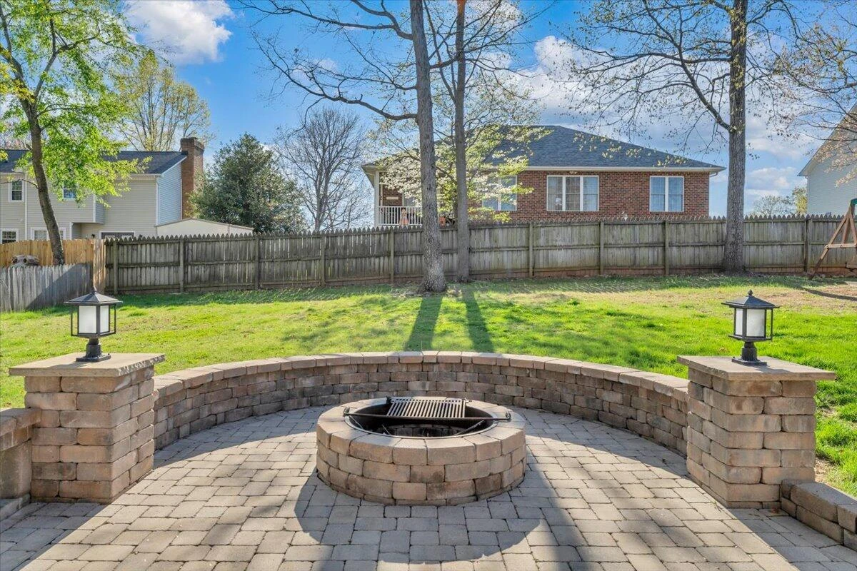229 Queen Regent CT - Photo 52