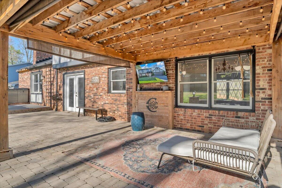 229 Queen Regent CT - Photo 54