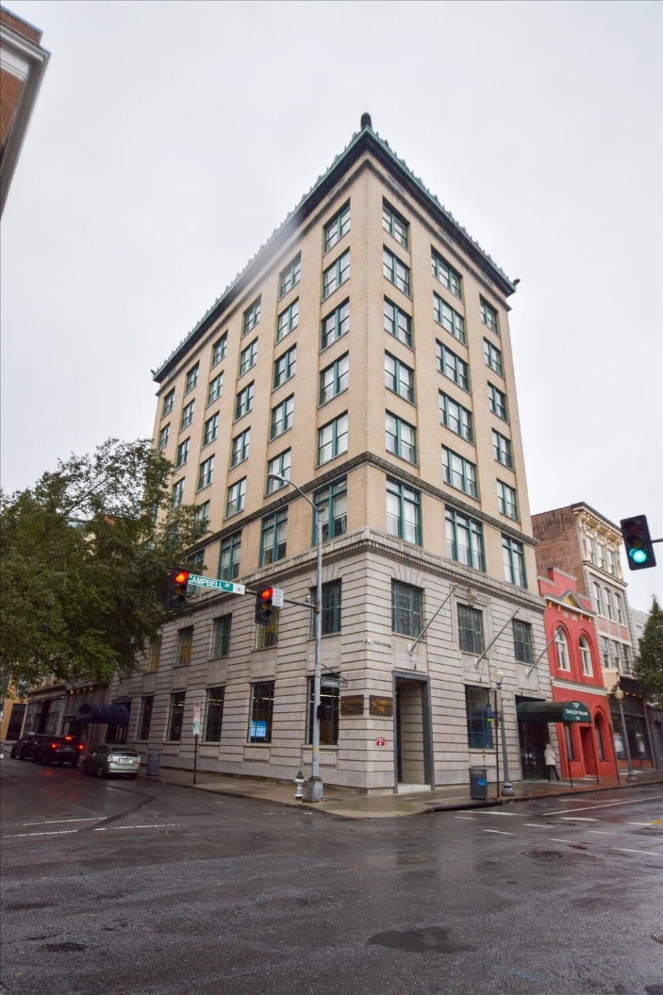 102 Campbell AVE SW