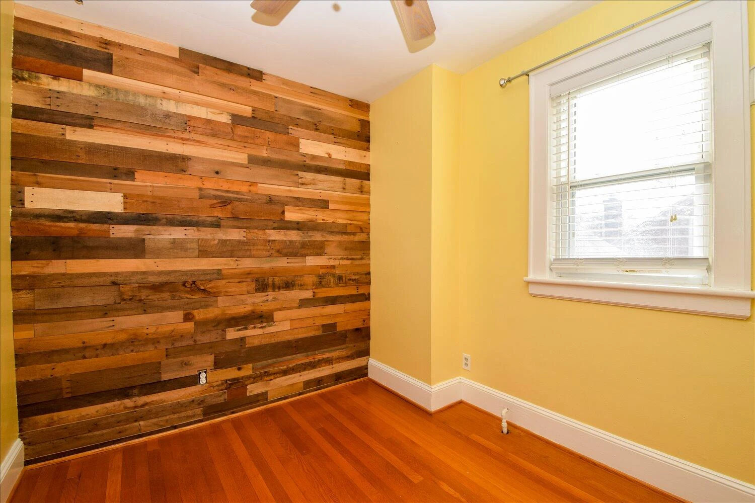 3424 Greenland AVE - Photo 22