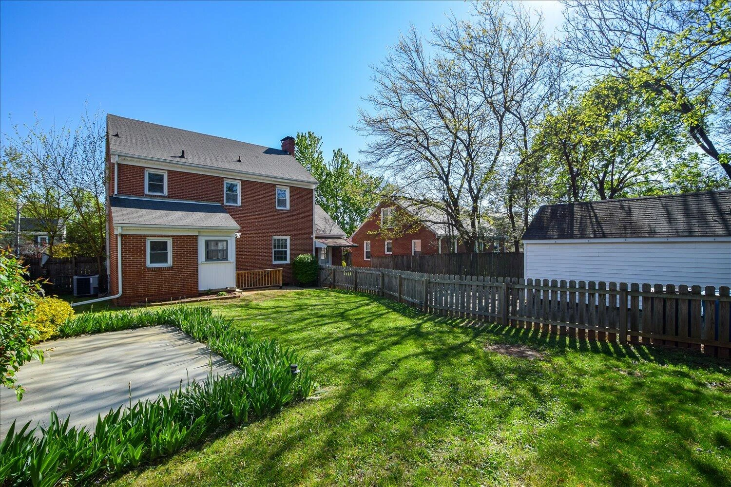 3424 Greenland AVE - Photo 38