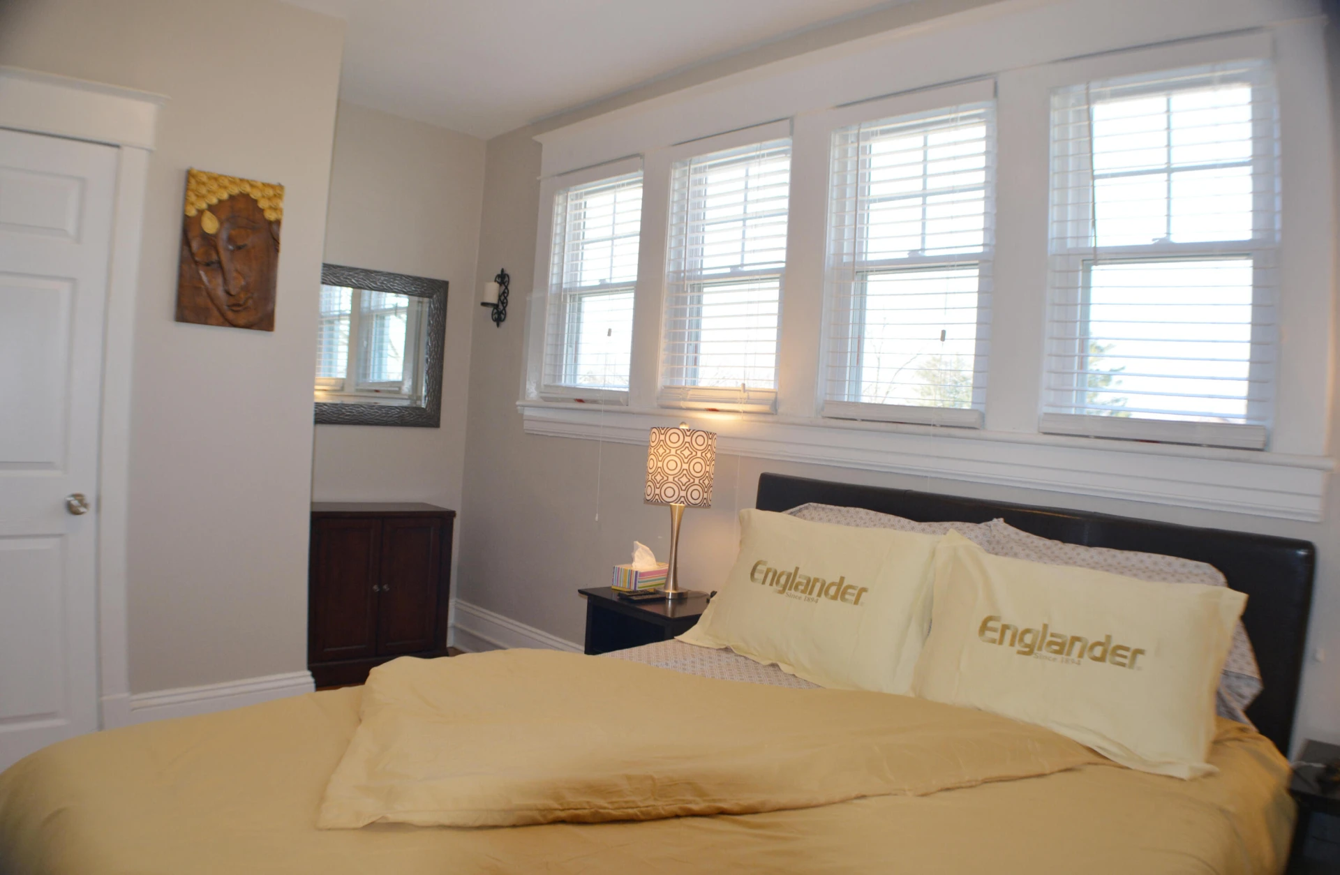 1138 Montrose AVE - Photo 20