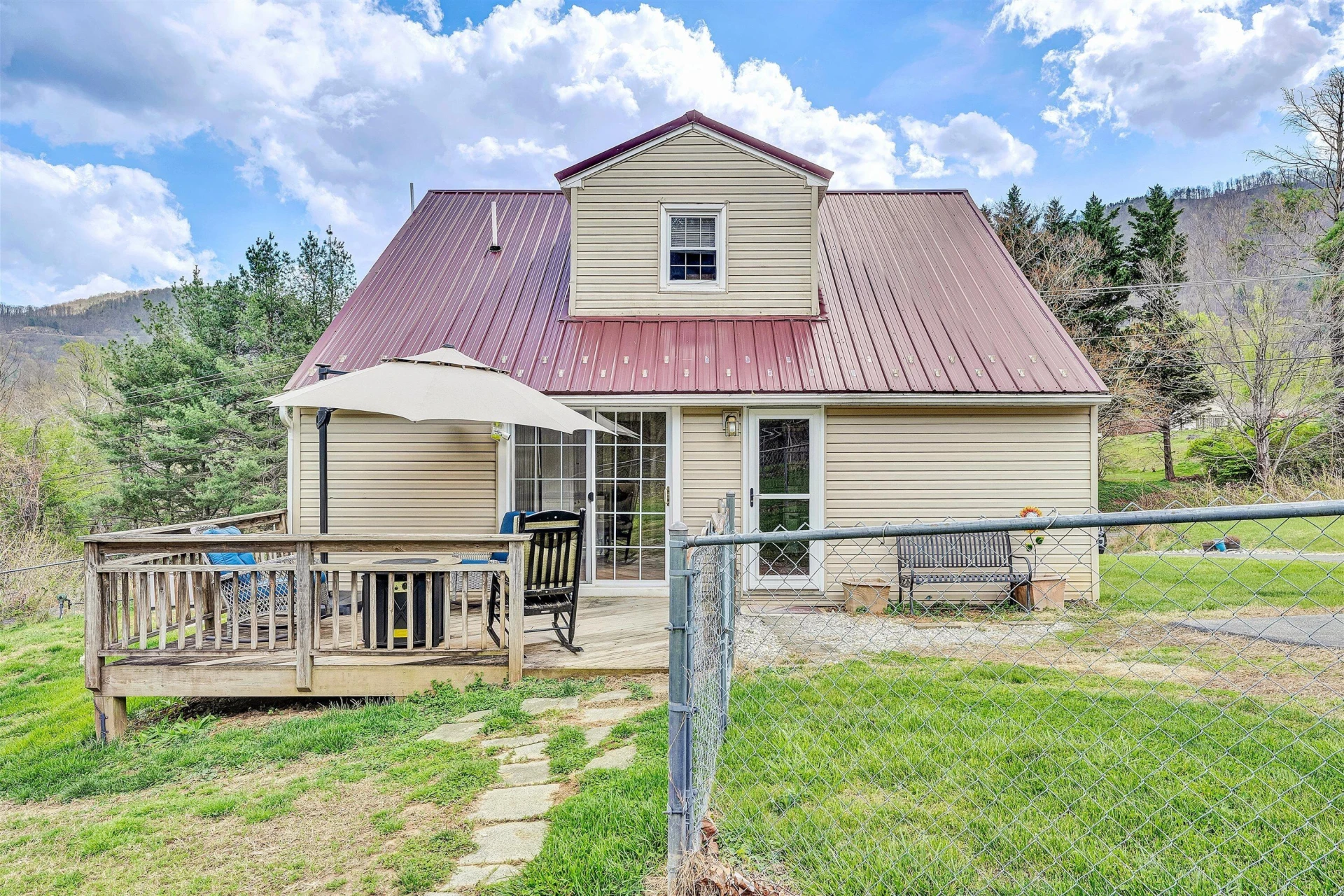 8173 Bent Mountain RD - Photo 23