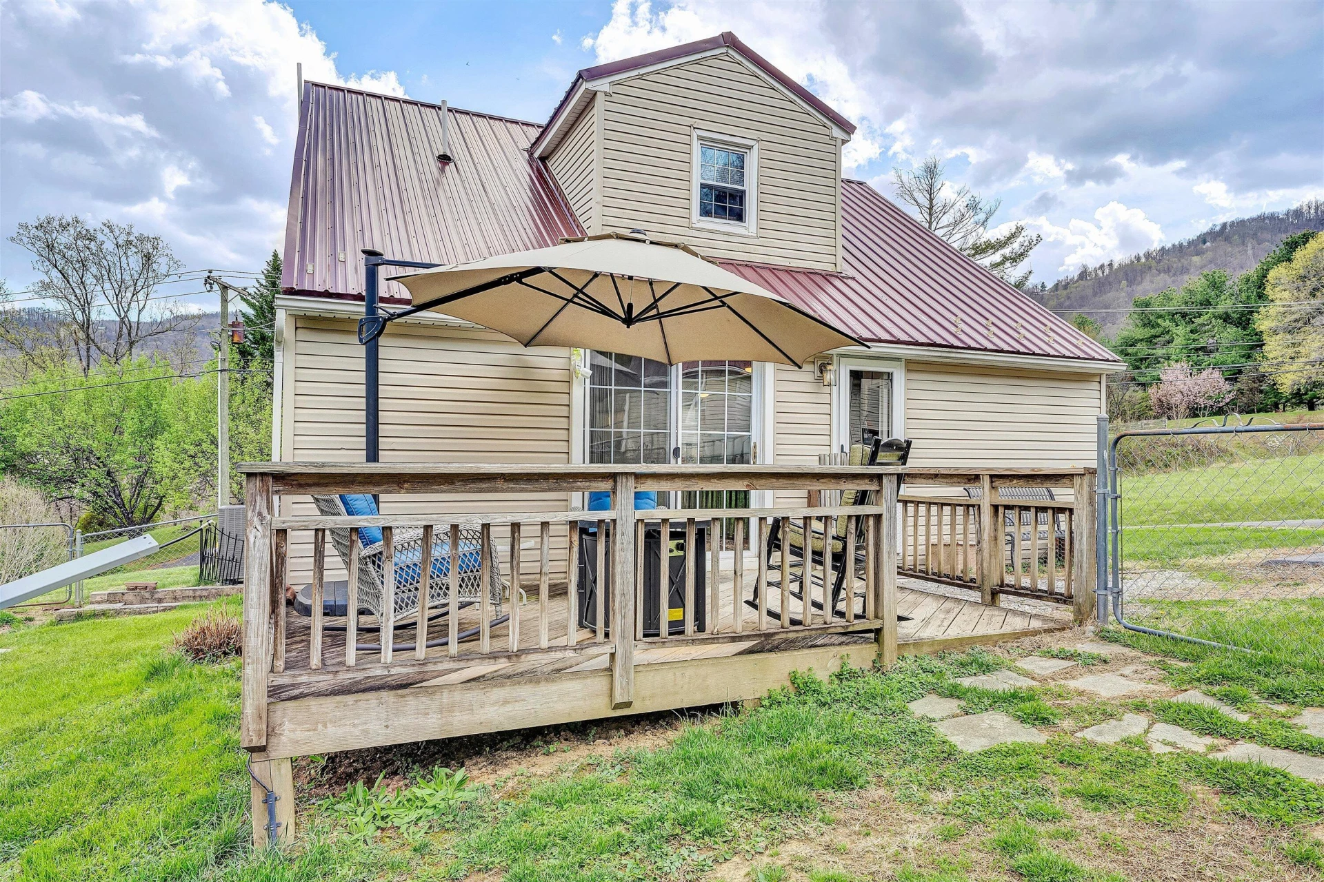 8173 Bent Mountain RD - Photo 24