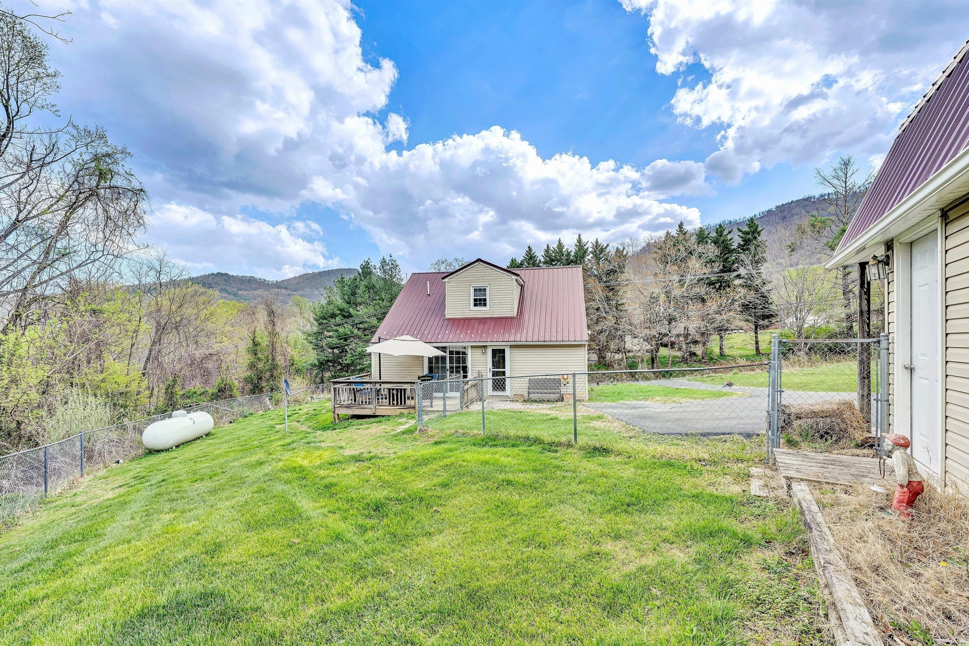 8173 Bent Mountain RD - Photo 26