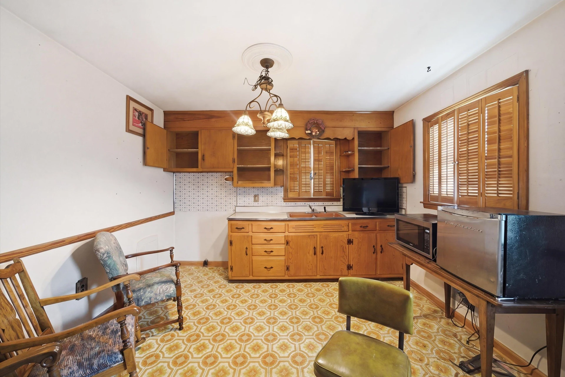 5011 Victoria ST - Photo 4