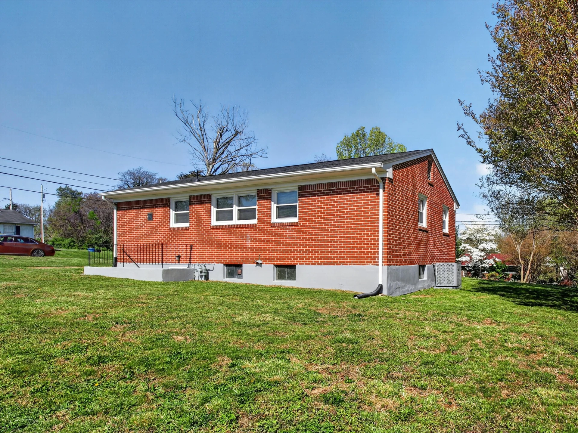 2001 Purcell AVE - Photo 27