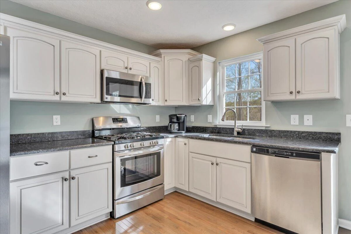 101 Charmwood CIR - Photo 8