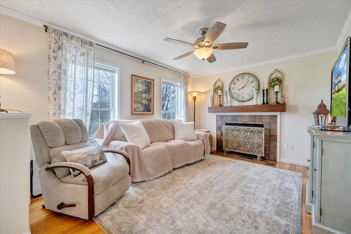 5323 Crossbow DR - Photo 9