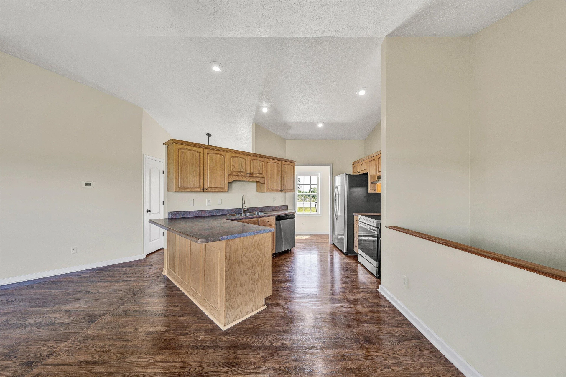1147 Hickory Cove LN - Photo 13