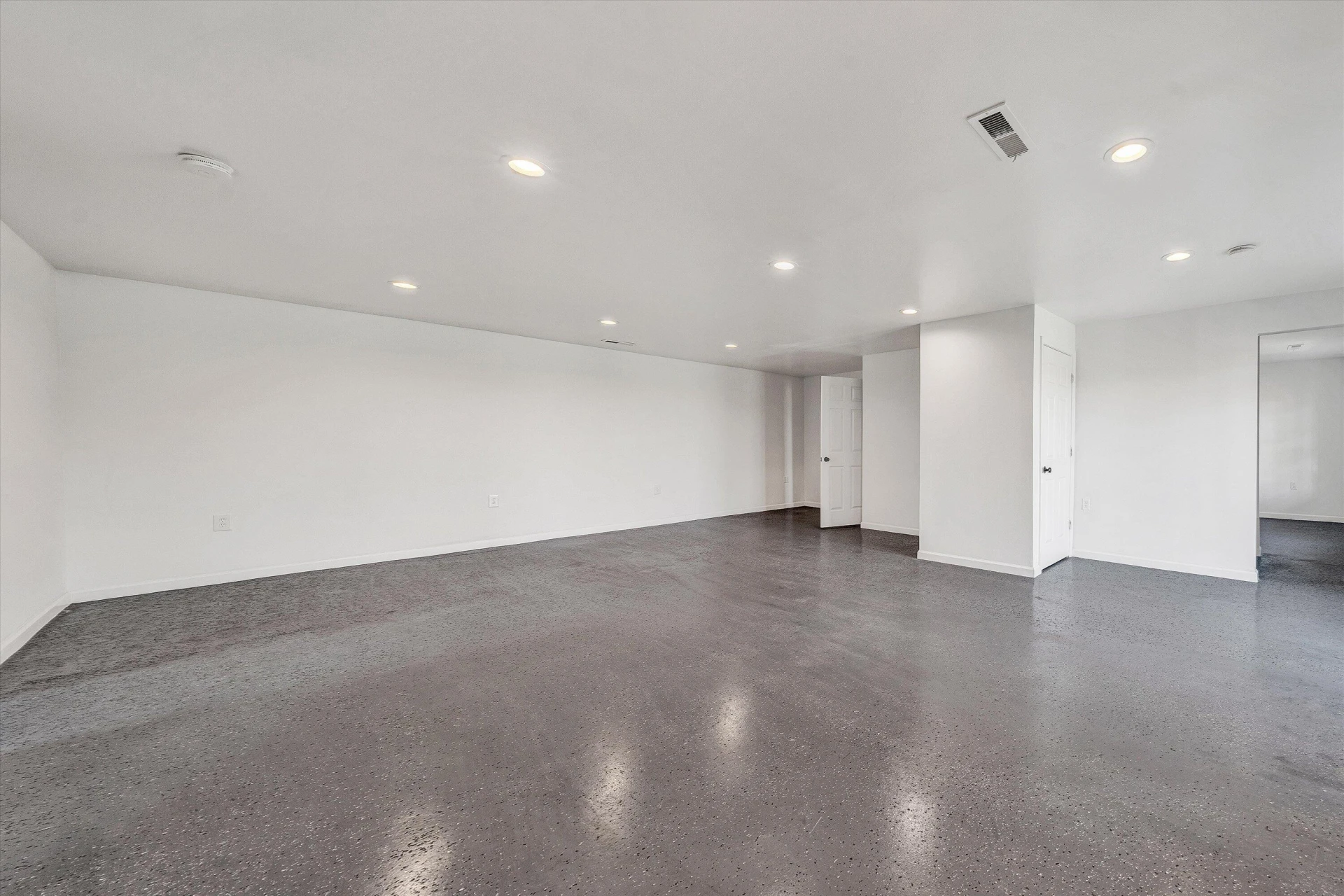 1147 Hickory Cove LN - Photo 27