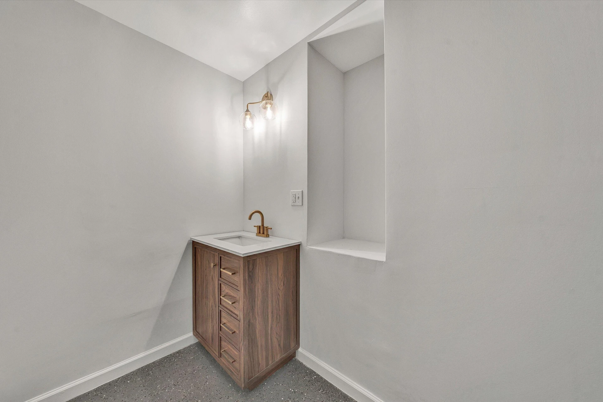 1147 Hickory Cove LN - Photo 40