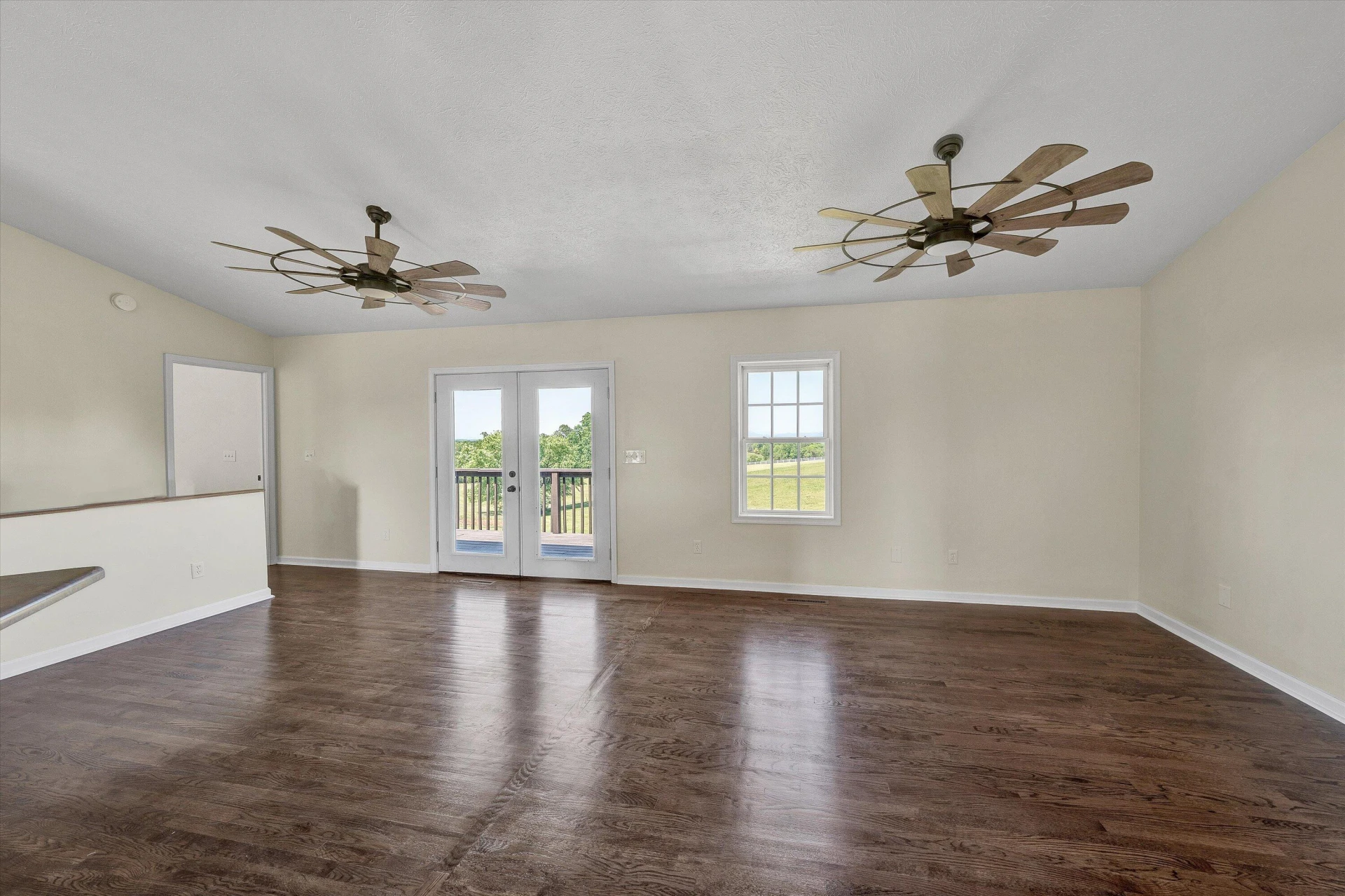 1147 Hickory Cove LN - Photo 6
