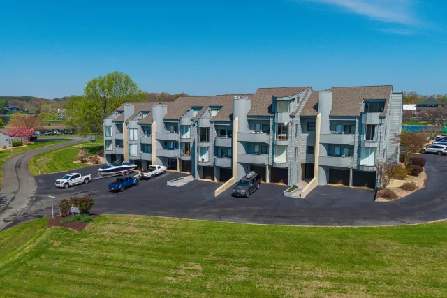 25 Clubhouse Towers CIR