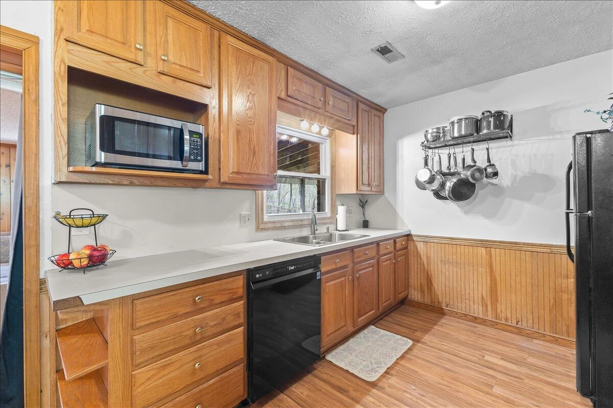 310 Overland DR - Photo 11