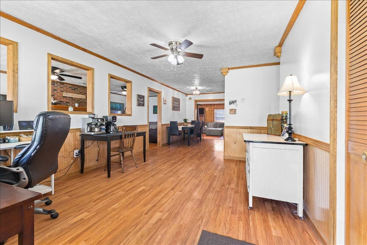 310 Overland DR - Photo 5