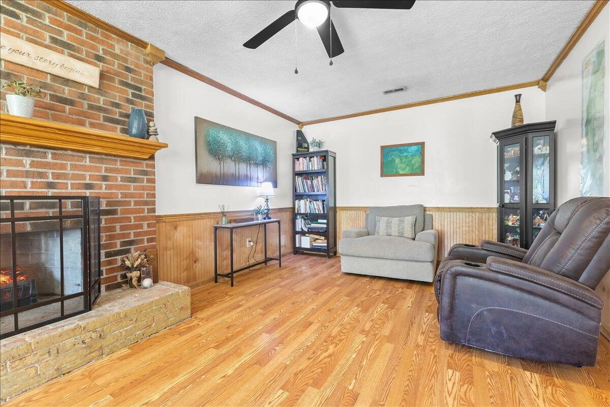 310 Overland DR - Photo 9